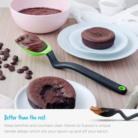 Dreamfarm Supoon is safe for non-stick cookware and pans.