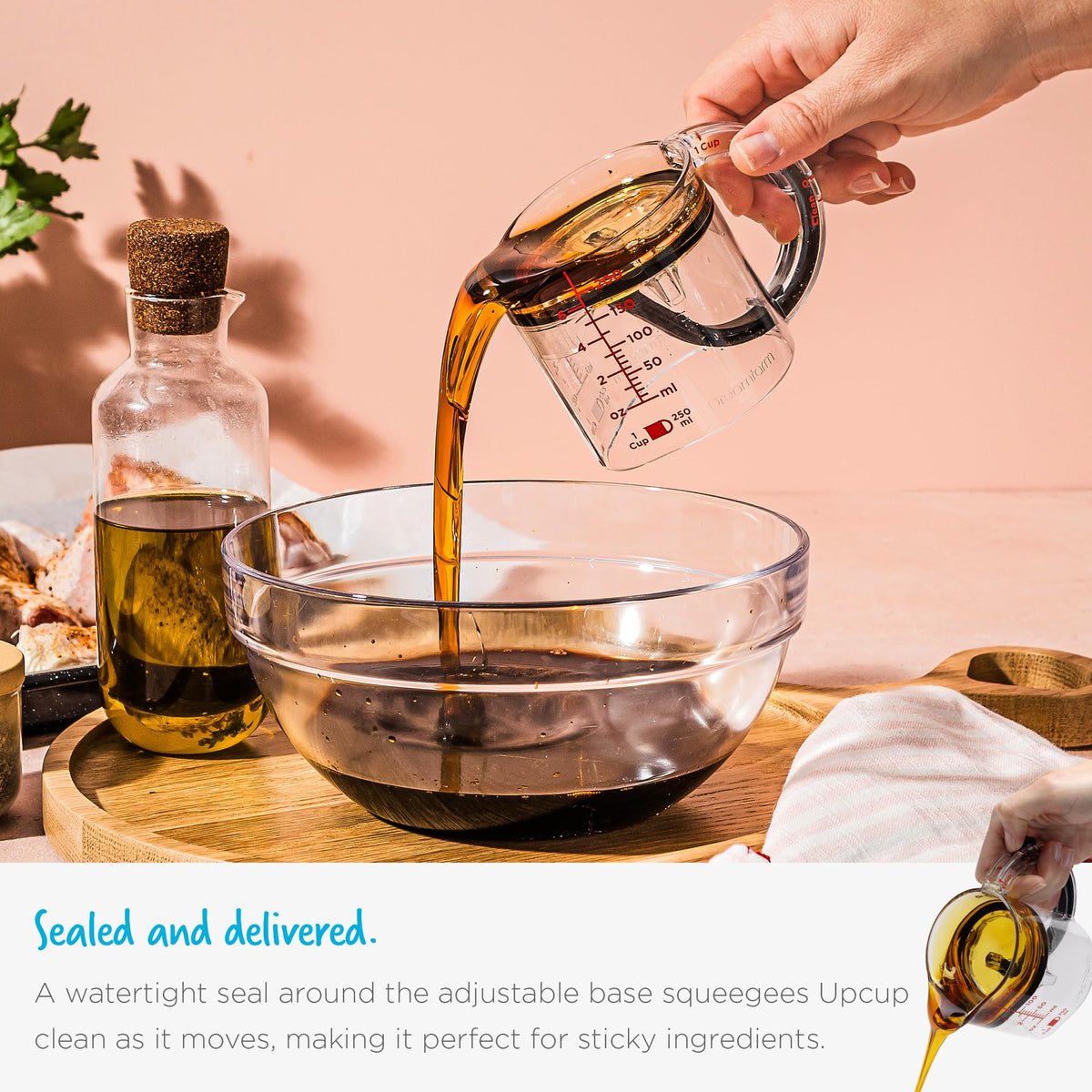 Dreamfarm Upcup resists heat up to 100°C for hot ingredient handling.