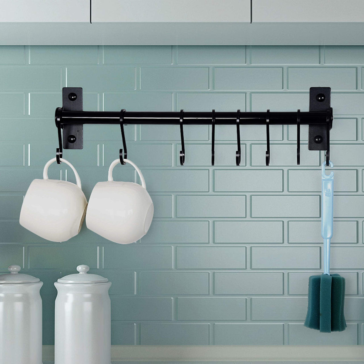 Dseap 8 hooks hold spatulas, ladles, and tongs for quick cooking.