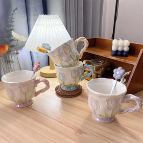 DTIUYIOP gift-ready floral mug is a thoughtful present for friends
