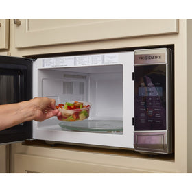 DuraHome freezer-safe 8oz container preserves freshness for long-term storage.