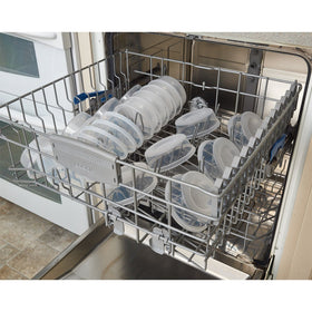 DuraHome microwave-safe 8oz container is convenient for reheating small portions.