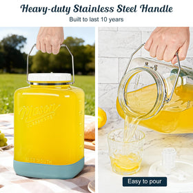 Dwbligt kit includes airlocks, handles, and protective covers for ready fermentation setup.