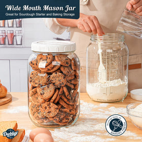 Dwbligt lead-free, BPA-free jar for safe food storage.