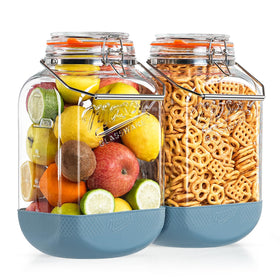 Dwbligt non-slip base keeps the jar steady.