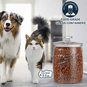 Dwbligt soda-lime glass provides durable and food-safe storage for dry goods and snacks.