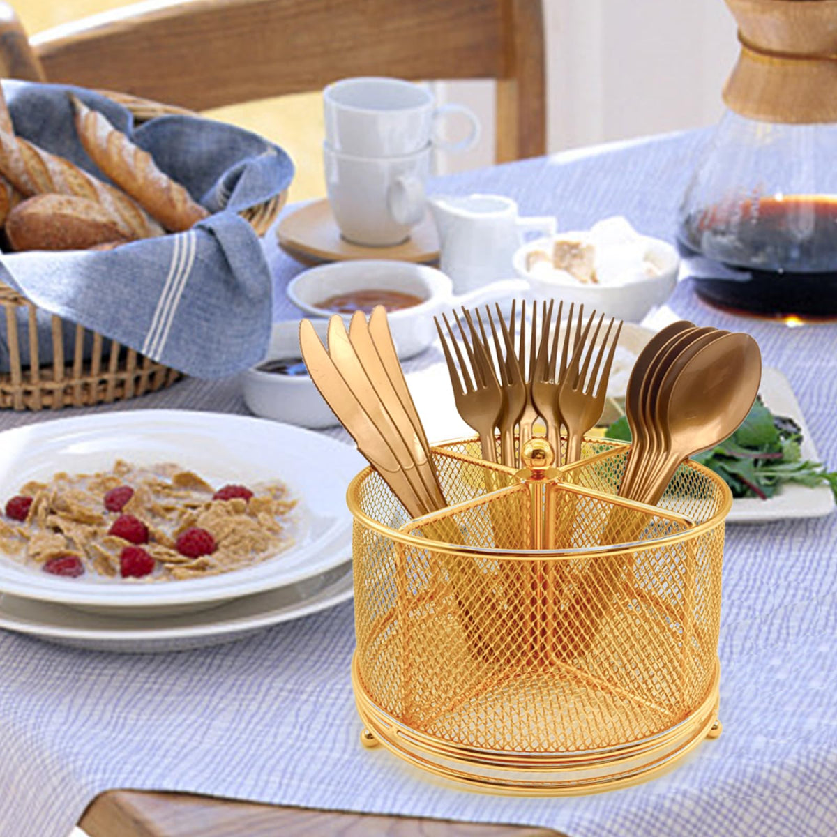 DysanVica outdoor stand for easy serving at parties and buffets.