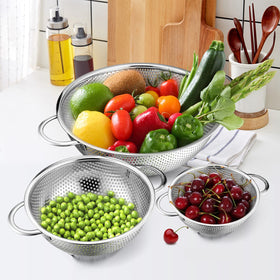 E-far colander legs and base provide stability and improved drainage