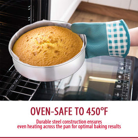 E-far cookie sheet delivers even heating for crisp edges