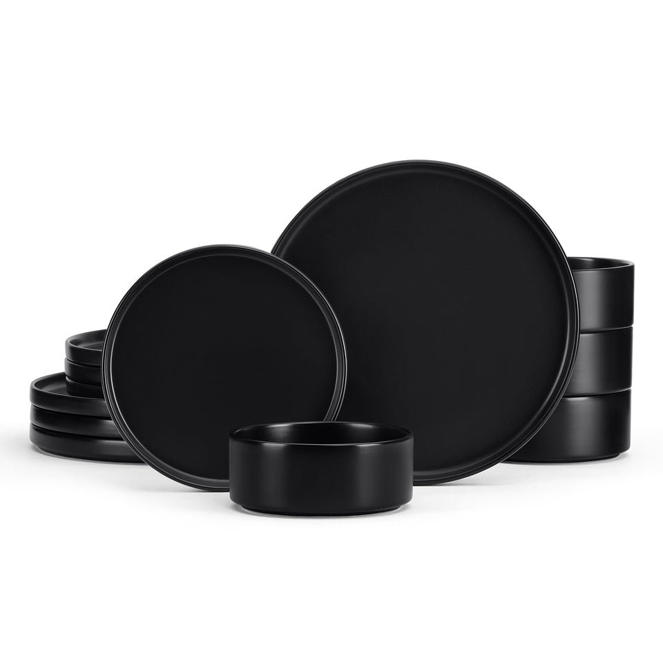 E-far Stoneware dinner plates with matte black finish for durable, everyday dining.