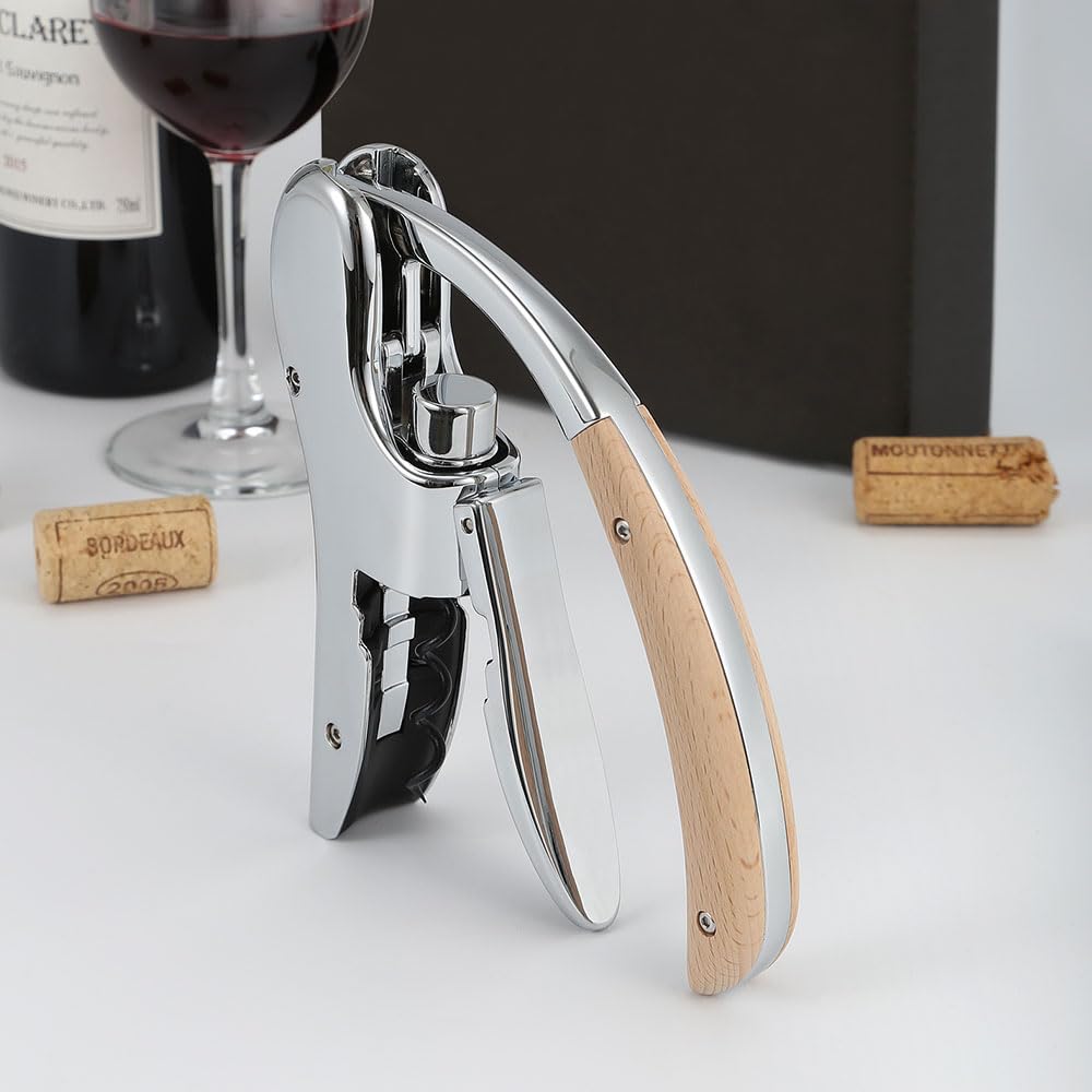 E.Palace gift-ready box makes a stylish wine gift.