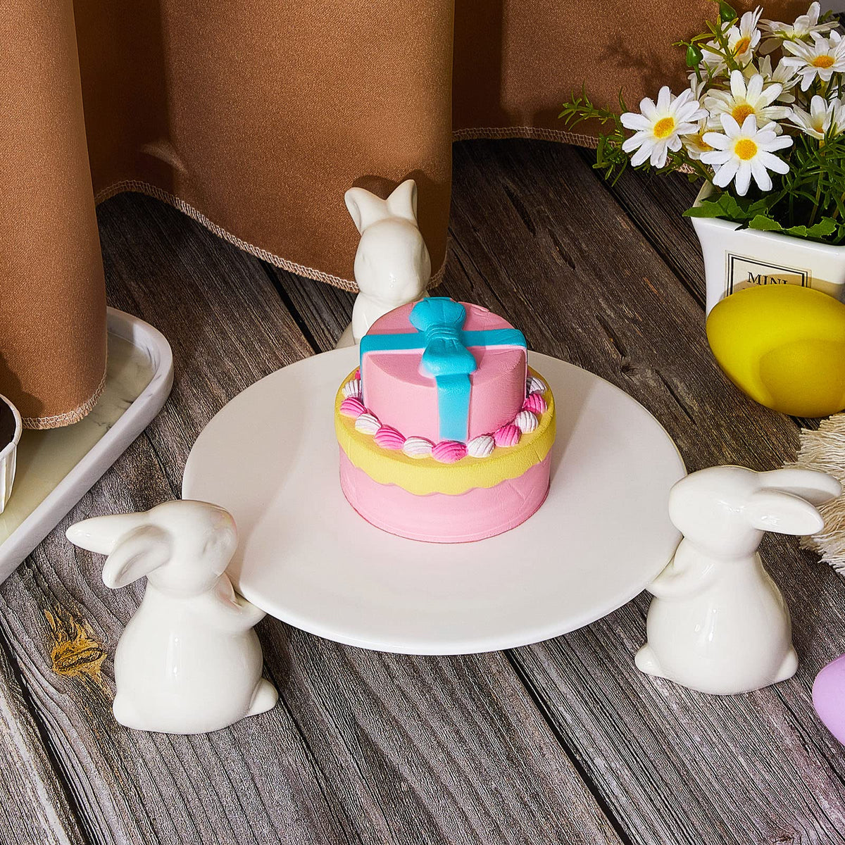 Eaasty Bunny Cake Stand 8-inch diameter for cakes and pastries.