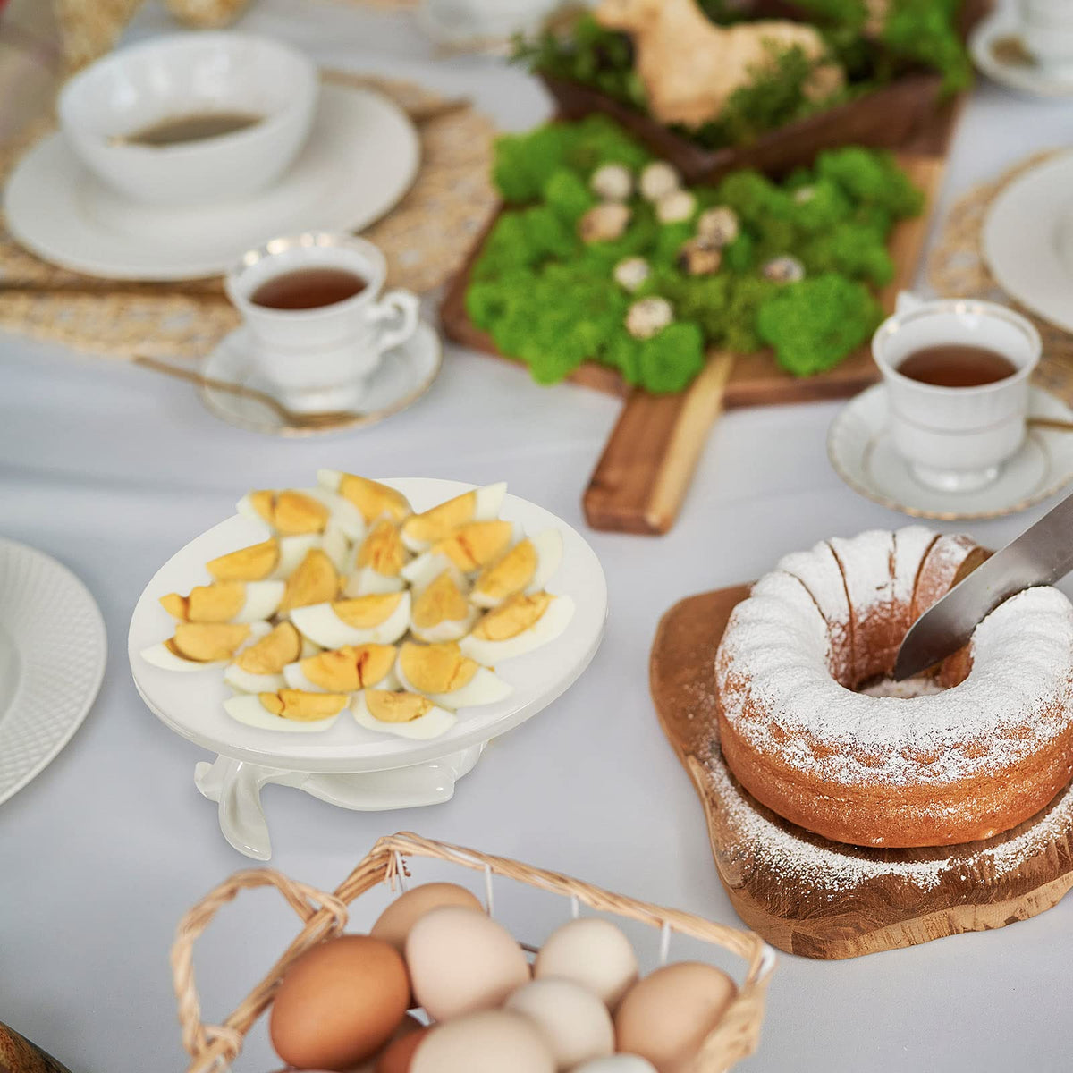 Eaasty Bunny Cake Stand packaged gift-ready for gifting.