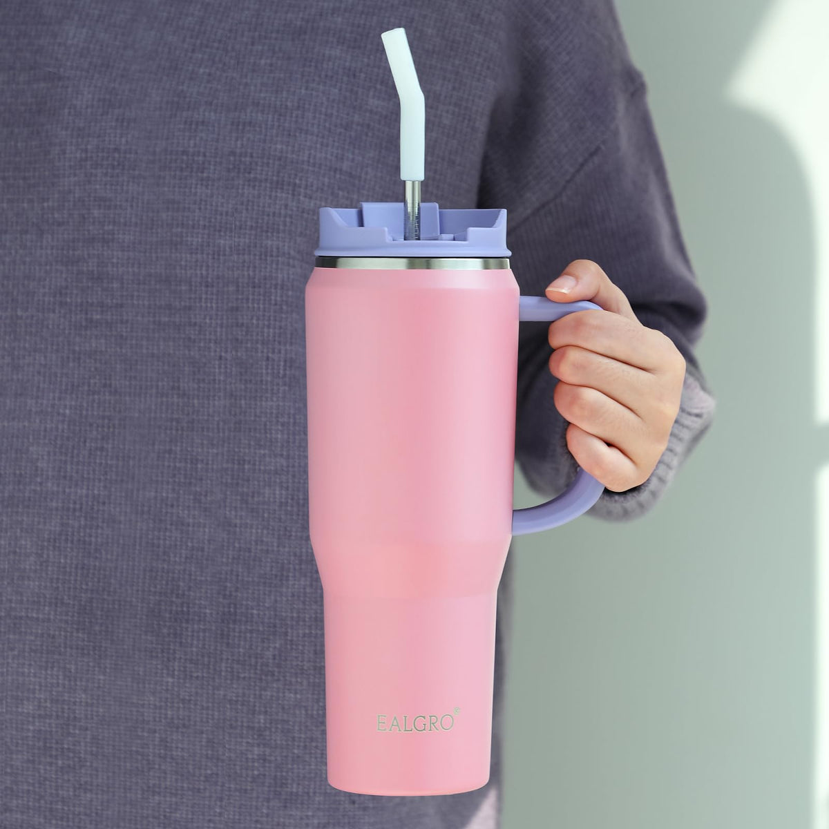 EALGRO 40oz black finish tumbler for stylish hydration.
