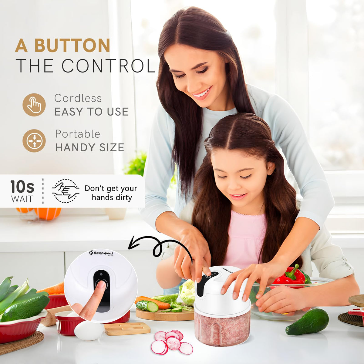 EASY SPEED detachable parts make cleaning and storage simple.