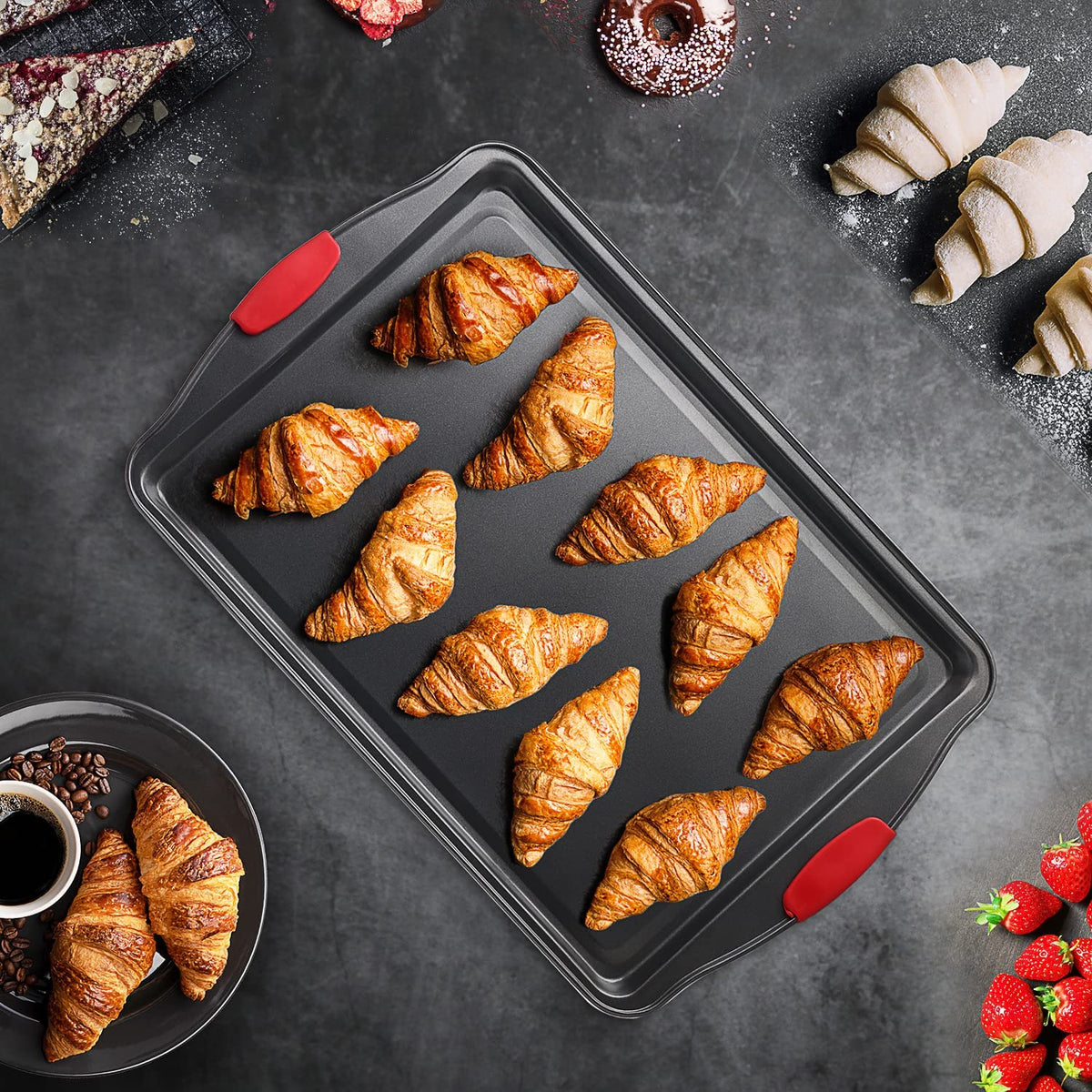 EATEX black baking tray duo ideal for batch cooking and easy cleanup