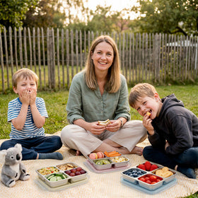 EC-Gaze four-compartment stackable snack container in a compact setup.