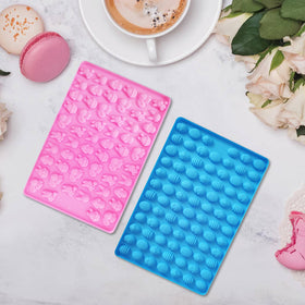 Ecerangus dog treats and party desserts mold for pet-friendly snacks.