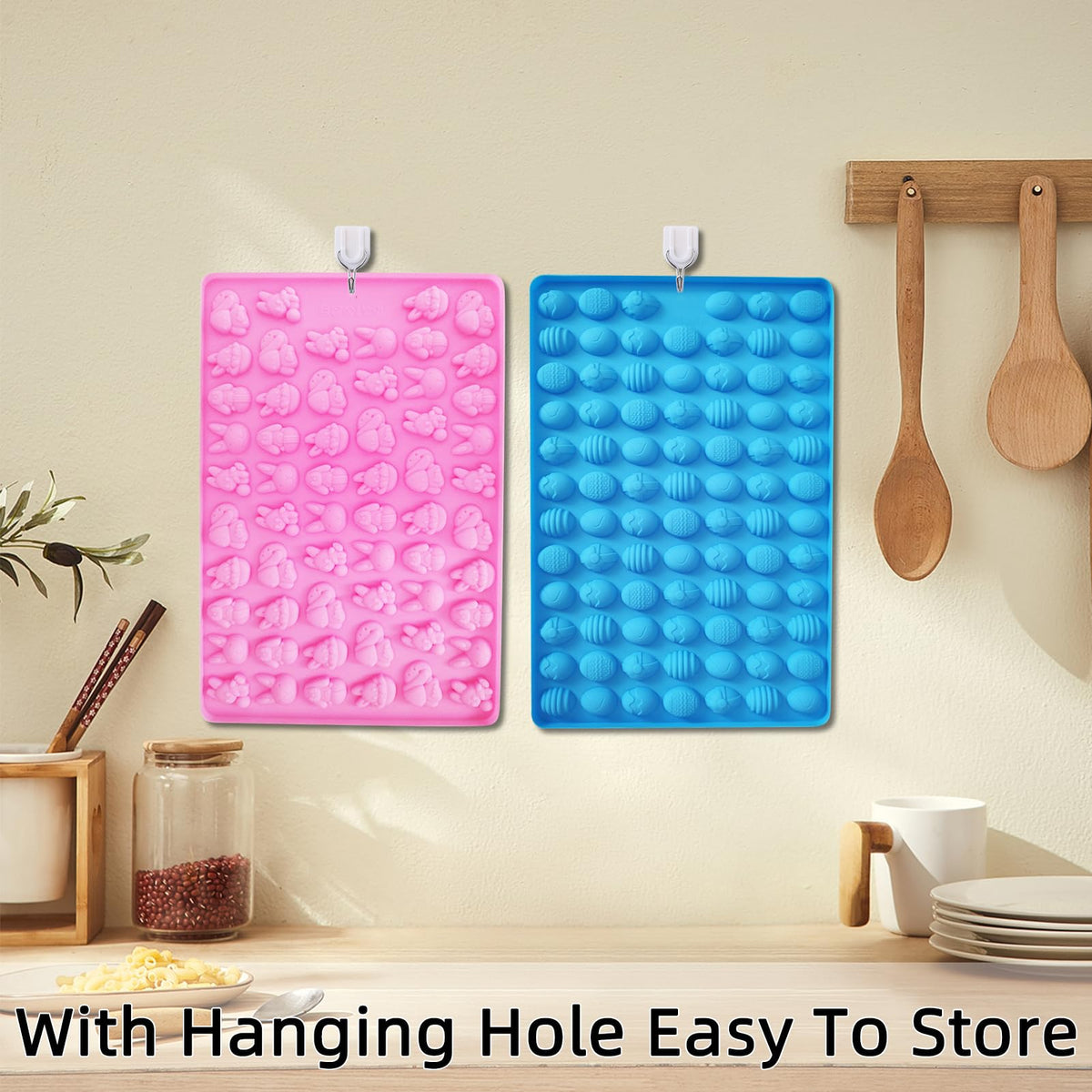 Ecerangus easy-release silicone molds for smooth unmolding of confections.