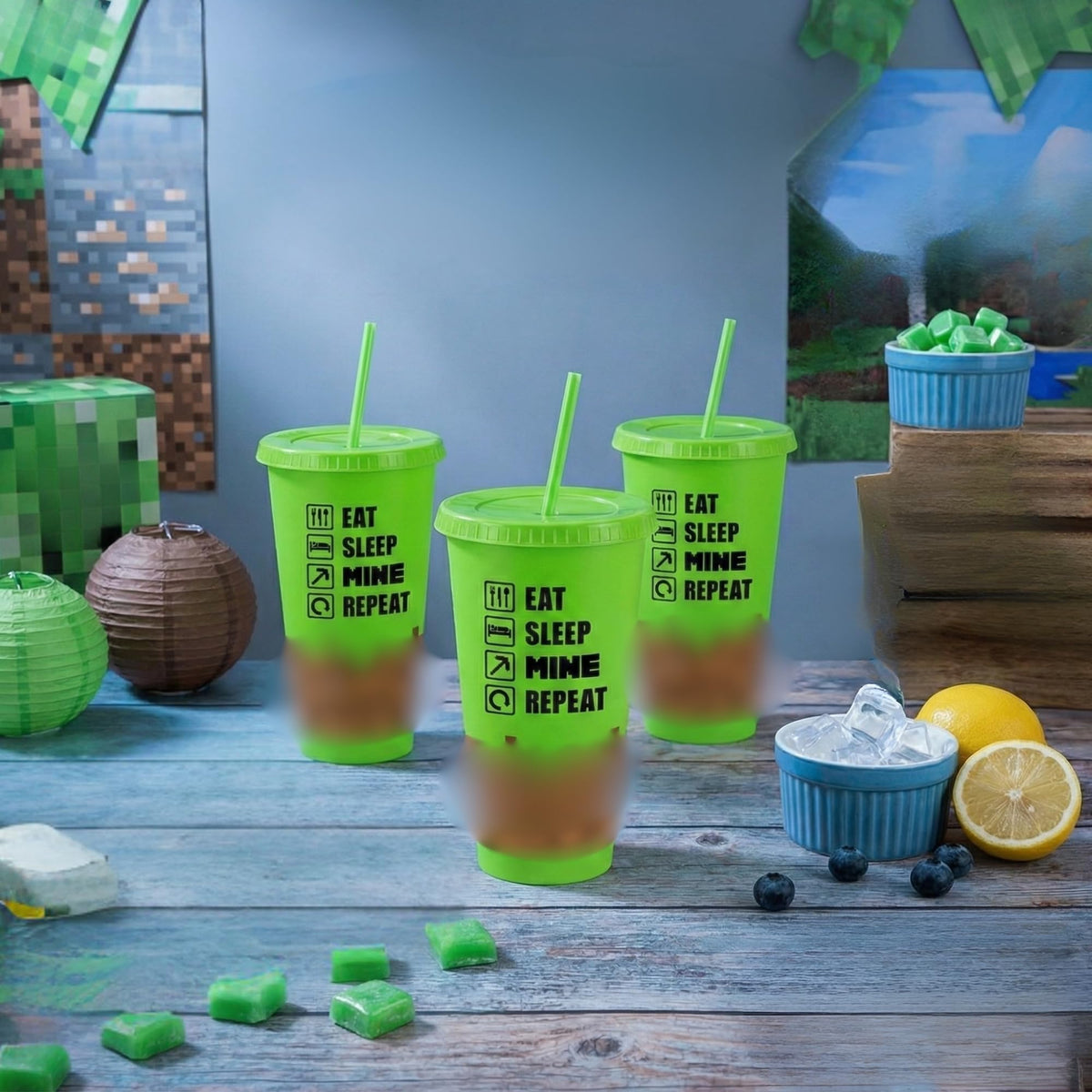 Echoglimmer 24 oz cups with lids suitable for water or soda.