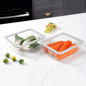 EcoEvo container, microwave-safe with lid on and vent open.