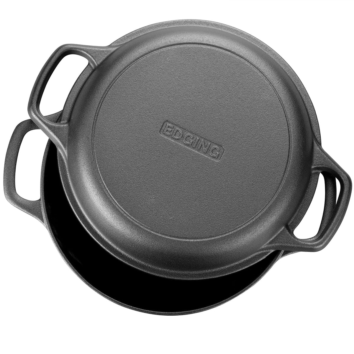 Edging Casting cast iron set enables even heat distribution for soups and roasts.