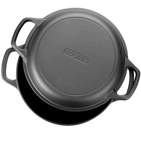Edging Casting cast iron set enables even heat distribution for soups and roasts.