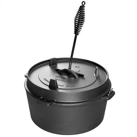 Easy maintenance; a light oil layer helps protect the seasoned surface.