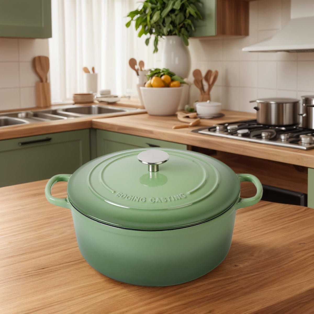 Unboxing and storage-friendly packaging protects the pot during shipping.