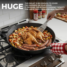 EDGING CASTING pre-seasoned cast iron pan with natural patina ready for cooking.