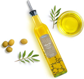 EHOMEA2Z olive oil dispenser with drip-free pour spout preventing spills during cooking.