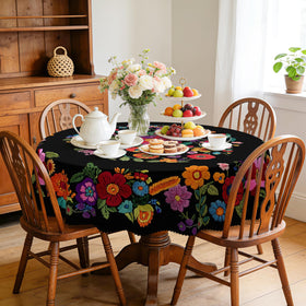 Eikione wrinkle-resistant fabric keeps tables neat with minimal ironing