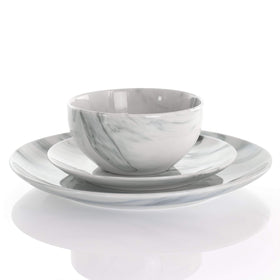 Elama Fine Marble dinner plate close-up highlighting marble pattern and glaze shine.