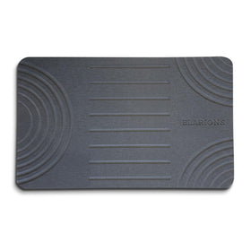 Elarions large mat with wooden legs improves airflow and stability