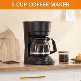 Electactic dishwasher-safe glass carafe for quick cleanup after brewing.