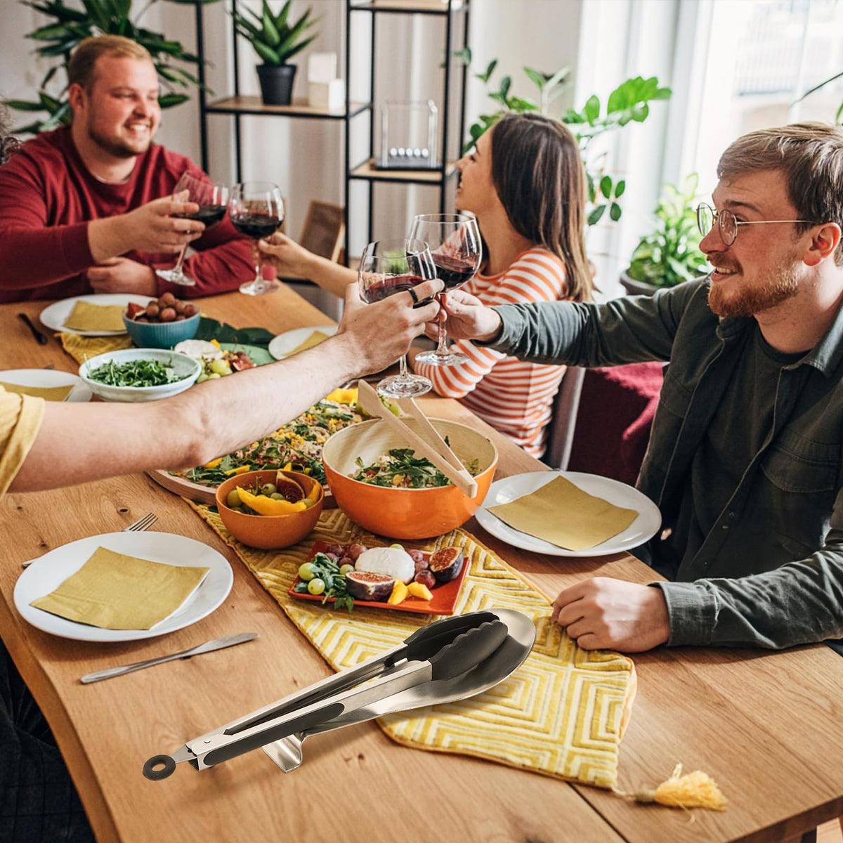 ELFULLY eight-piece set provides ample clean spoons during busy shifts.