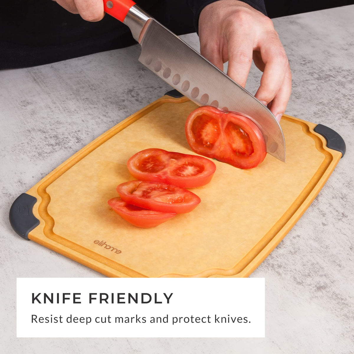 Elihome Essential Series mid board provides balanced chopping area for produce.