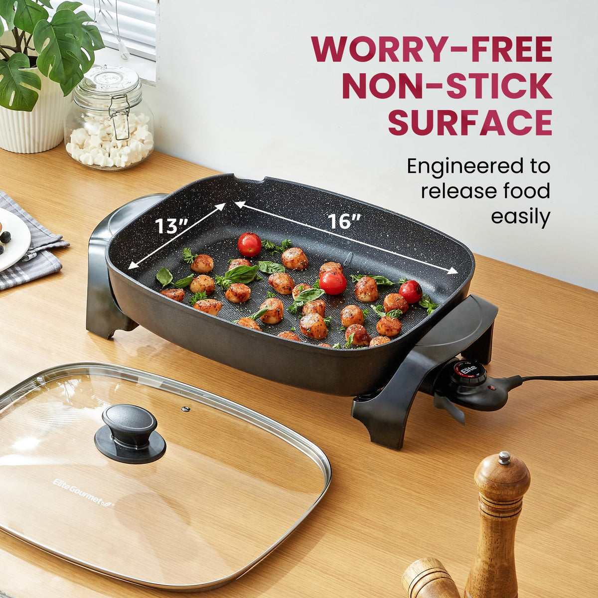 Elite Gourmet EG-6203 vented glass lid for monitoring without splatter.