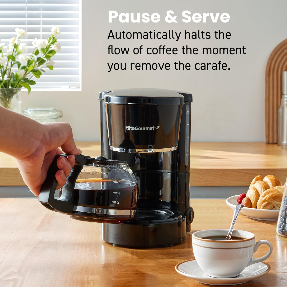 Dishwasher-safe parts of the Elite Gourmet EHC-5055 simplify cleanup after use