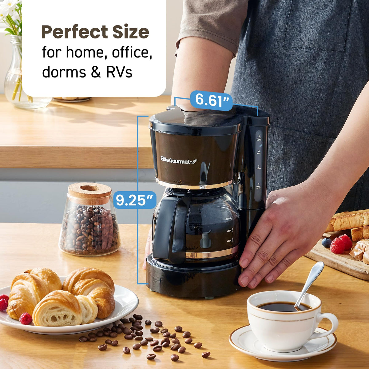 Swing-out reusable filter on the Elite Gourmet EHC-5055 reduces waste