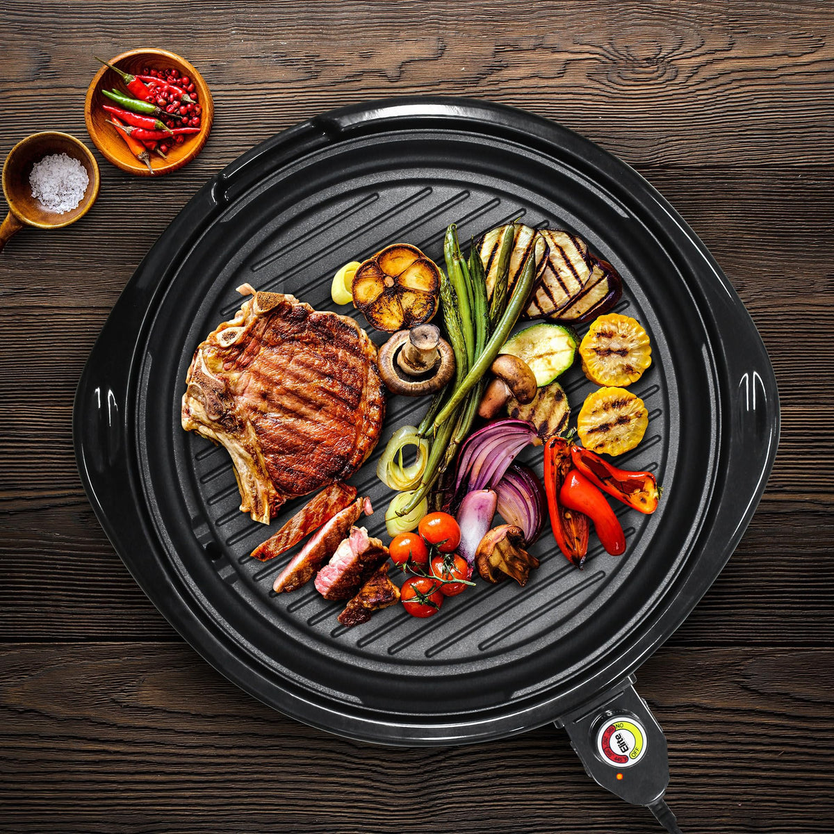 Close-up of Elite Gourmet EMG-980BX nonstick coating for easy food release