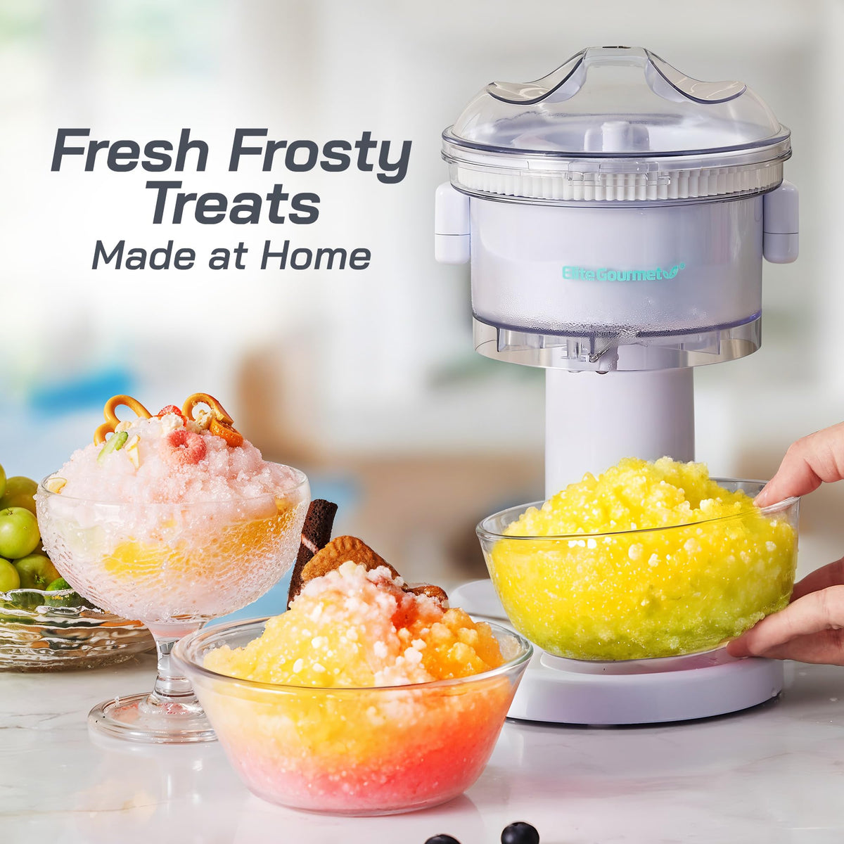 Elite Gourmet ESI1201 serving bowl makes scooping shaved ice neat and simple.