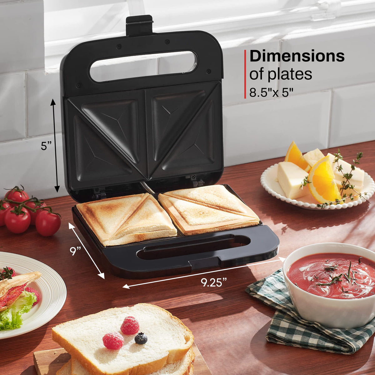 Elite Gourmet ESM2207XSS close-up of the non-stick coating for easy food release.