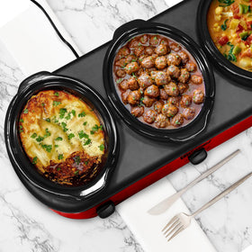 Elite Gourmet EWMST-325R lid rest keeps lids off the table during serving.