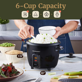 Non-stick inner pot of Elite Gourmet rice cooker for easy cleaning.