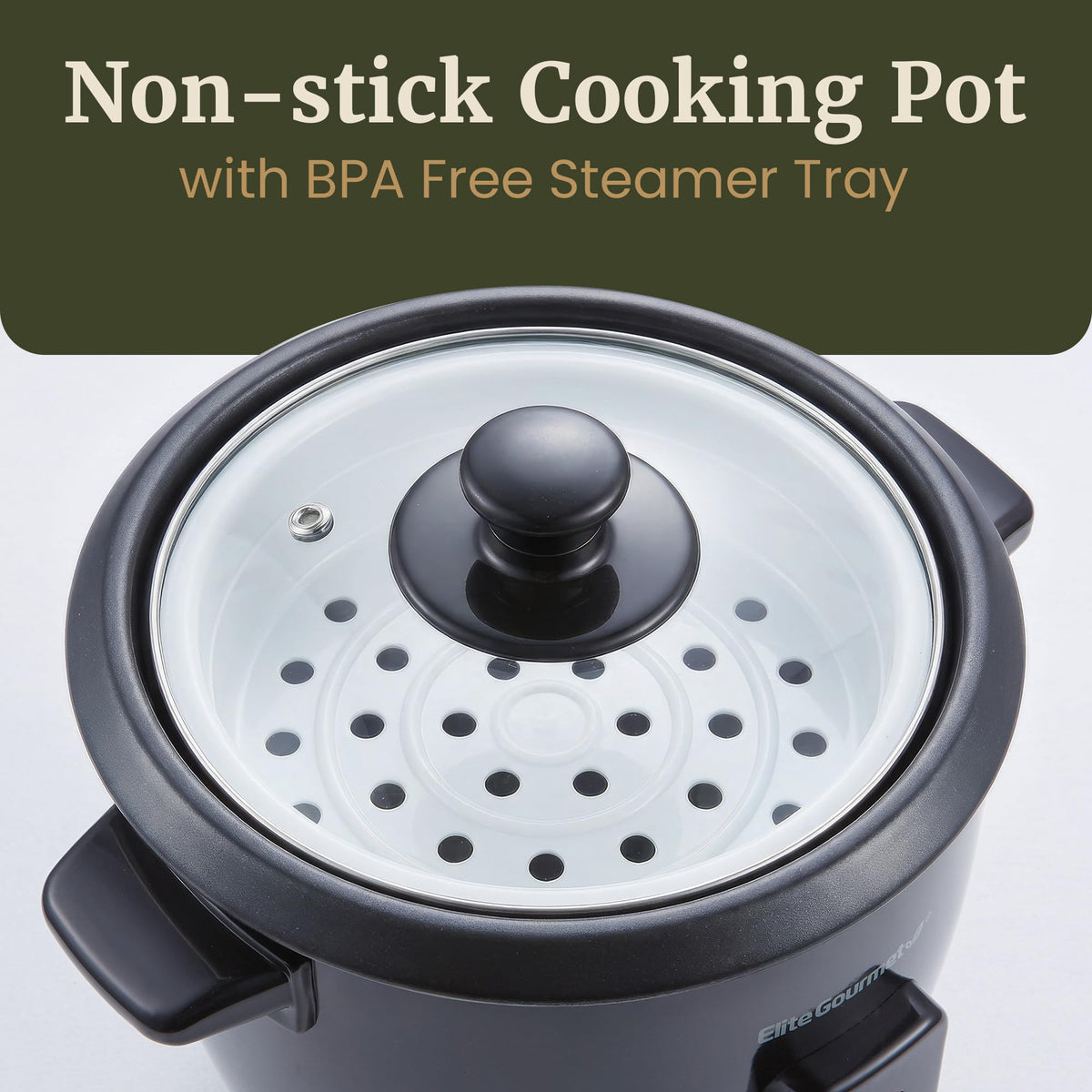 Tempered glass lid of Elite Gourmet rice cooker for easy monitoring.