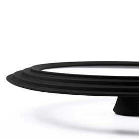 ELKKNOVE universal lid demonstrates compatibility with 10.5 11 and 12 inch cookware