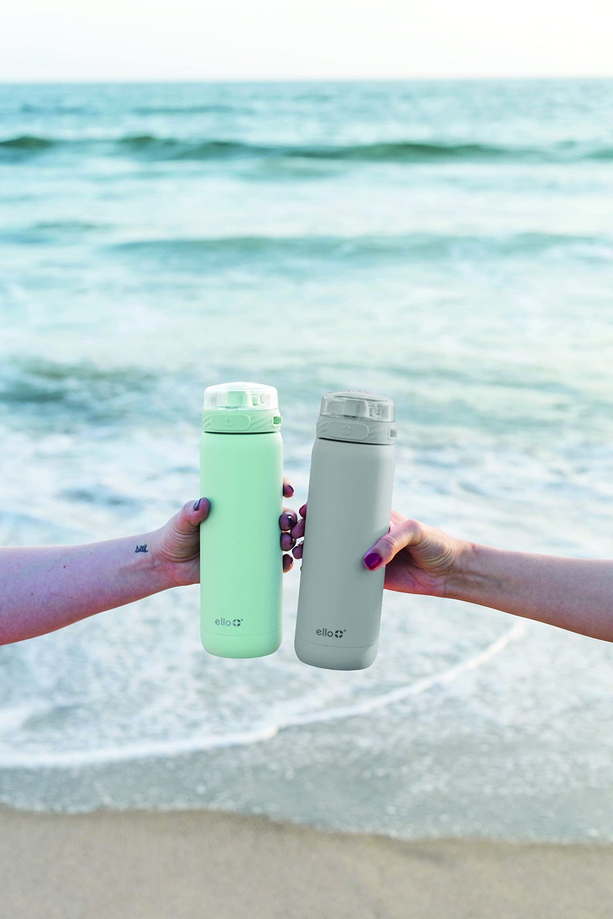 Ello Cooper bottle with locking lid prevents leaks in bags.