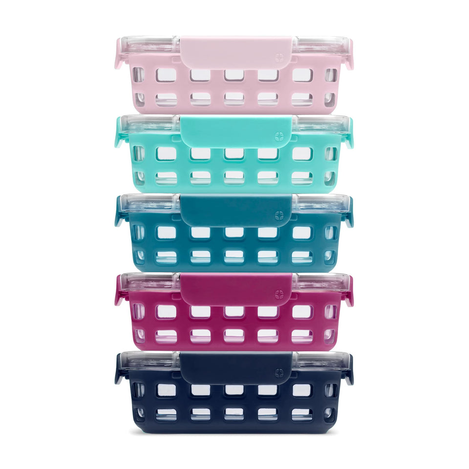 Ello Duraglass 3.4 cup container with colorful silicone sleeve for protection during transport