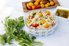 Ello Duraglass microwave-safe without lid for quick reheats.